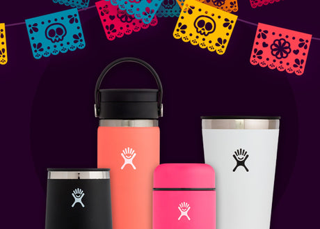 Botellas y accesorios para festejar el Día de Muertos